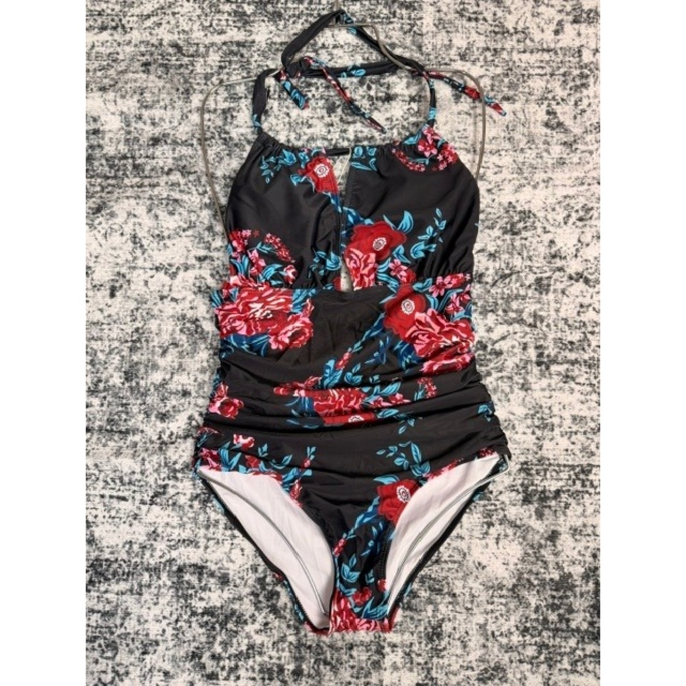 i2crazy halter tied v neck with removable padding swim one piece Size M
